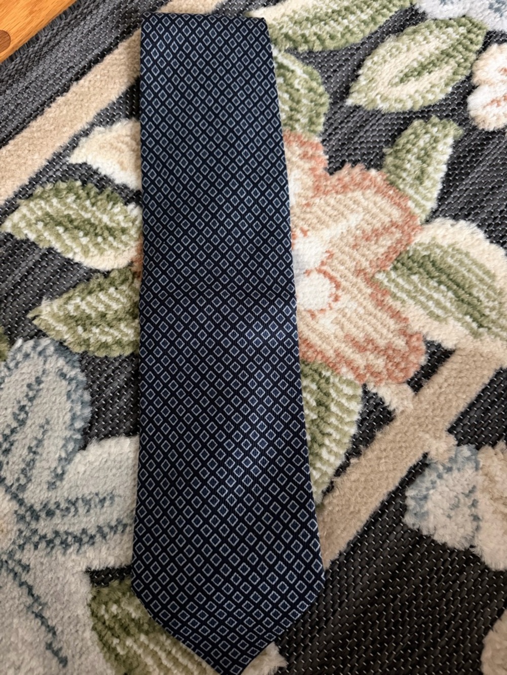 Armani Geometric Men's Tie - Classic Formal Accessory